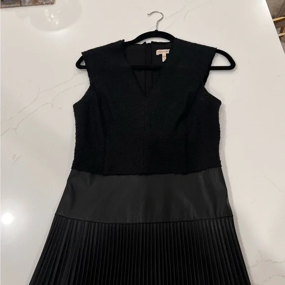Rebecca Taylor V-Neck Faux Leather / Knit Dress | Size 0 | Black - Picture 4 of 7